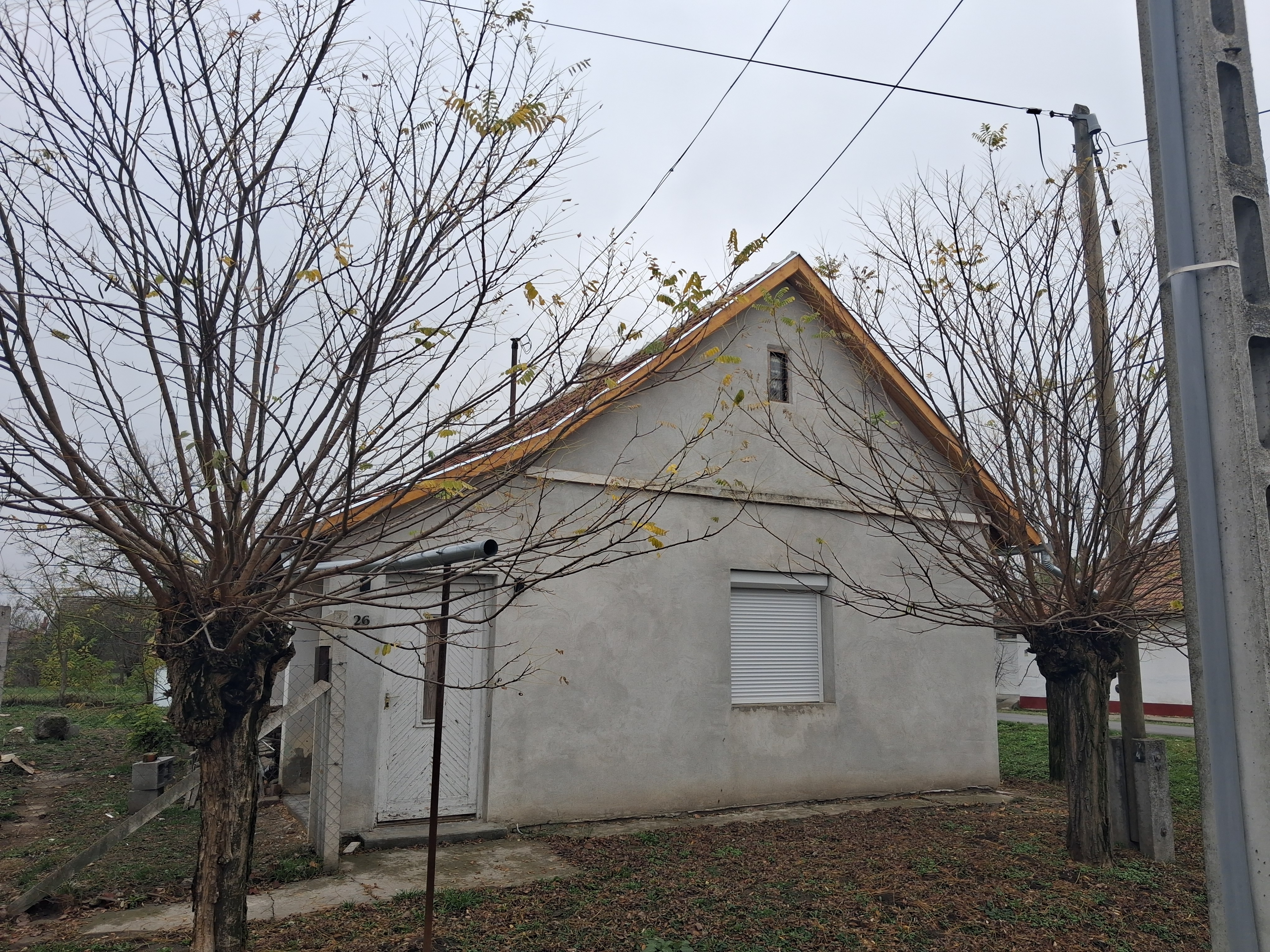 Nagy Balázs. E.V. Körösladány Békés megye ács tetőjavítás